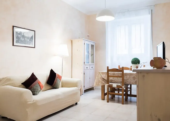 Casa Dei Vicoli, Classic Roman Apartment